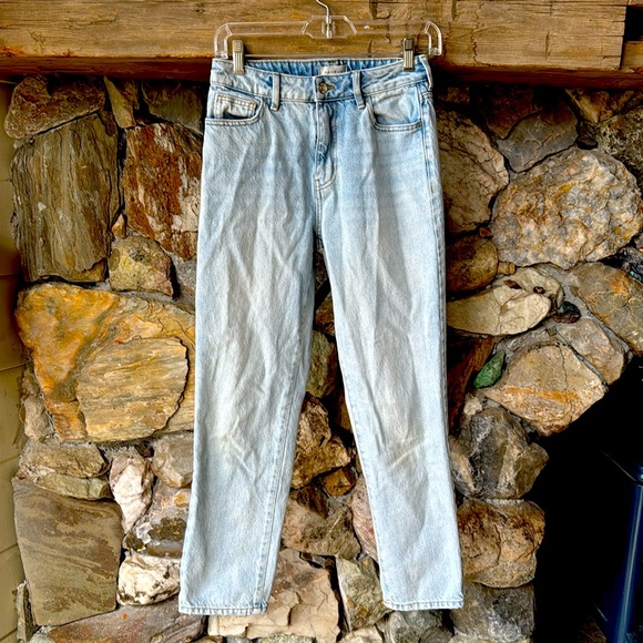 PacSun Denim - PacSun Straight leg Mom Jeans light denim Women’s size 25